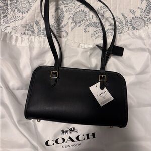 Coach Black Leather Shoulder Bag - Swing Zip Large NWT